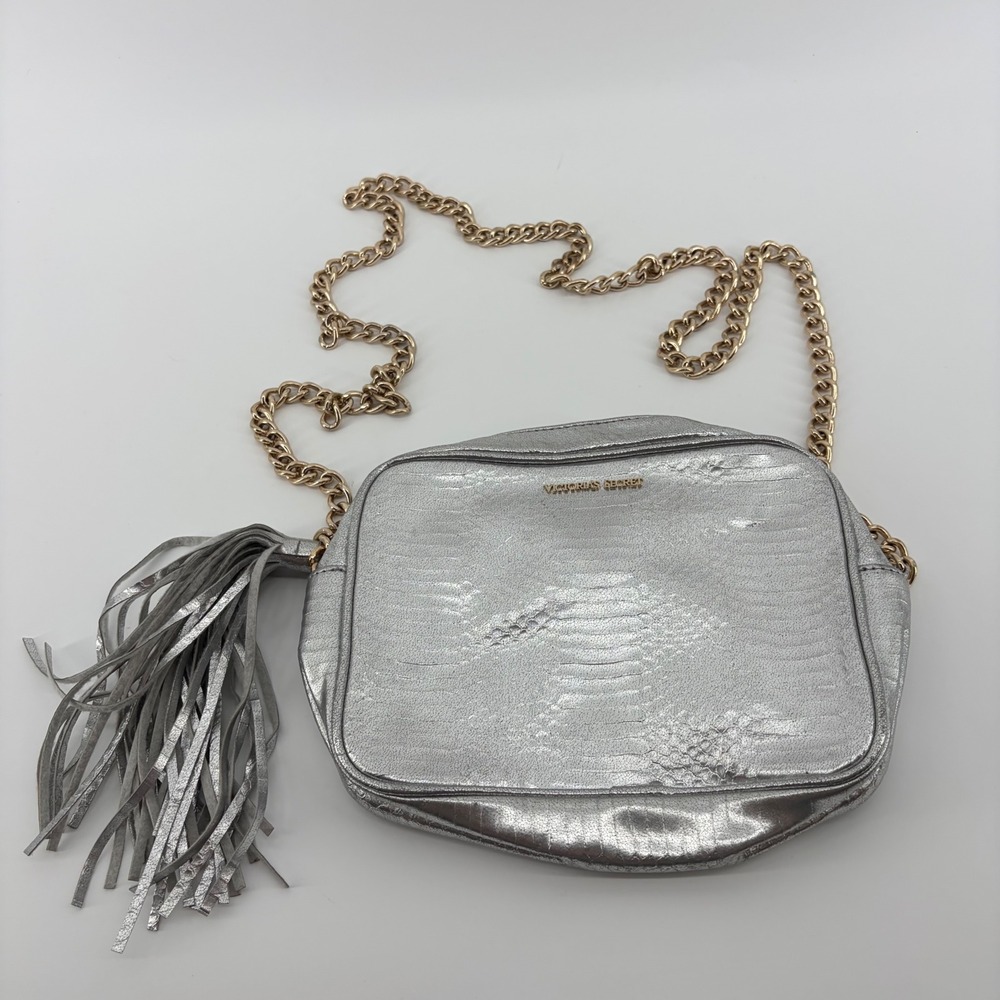 Victoria's Secret Crossbody Bag‎ Silver Womens OS Snakeskin Tassel Chain Strap